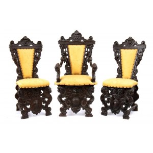 Tête de lit et paire de chaises italiennes sculptées, Renaissance