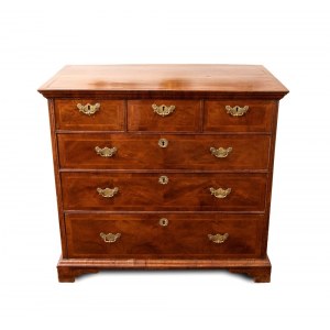 English William and Mary chest of drawers