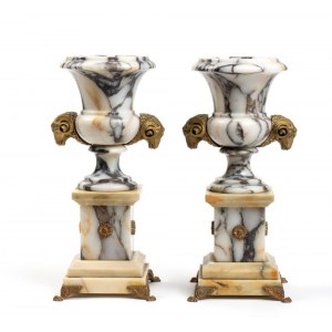 Paire de petits vases italiens en marbre Gran Tour