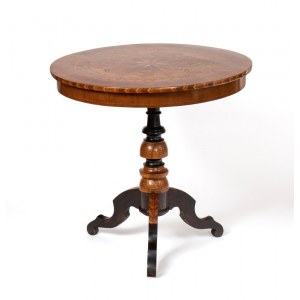 Table italienne marquetée, Rolo