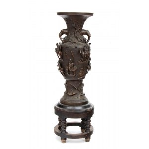 Japanese bronze vase