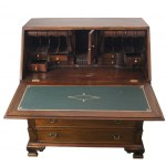Mahogany secretary in Chippendale style England, 19th century.