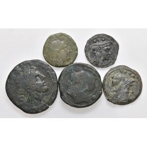 Lotto di cinque bronzi repubblicani...