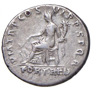 Traján (98-117) Denár - Vavrínovo poprsie s drapériou v...