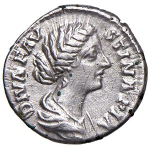 Faustina II (moglie di Marco Aurelio) Denario - Busto drappe...
