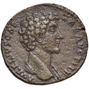 Marco Aurelio (161-180) Sesterzio - Busto drappeggiato a d. ...