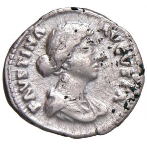 Faustina II (moglie di Marco Aurelio) Denario - Busto drappe...