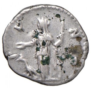 Faustina II (moglie di Marco Aurelio) Denario - Busto drappe...