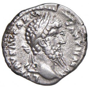 Lucio Vero (161-169) Denario - Testa laureata a d. - R/ Aequ...