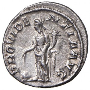 Massimino (235-238) Denario - Busto laureato a d. - R/ La Pr...