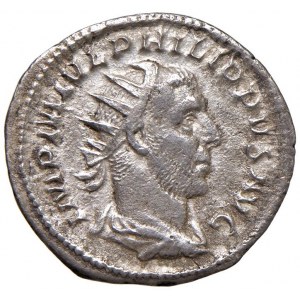 Filippo I (244-249) Antoniniano - Busto radiato a d. - R/ L'...