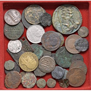 Lotto di bronzetti principalmente imperiali come da foto, di...