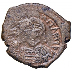 Tiberius II (578-582) Polovičný folikul - Drapéria a koruna...