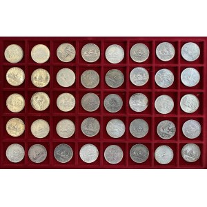 REPUBBLICA ITALIANA Lotto di 24 pezzi da 500 lire come da fo...