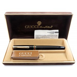 GUCCI - Stylo plume - Corps et capuchon en résine noire ...