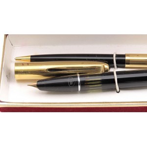AURORA -Lot de 2 stylos - Stylo Plume et Stylo Bille. Corps en résine.