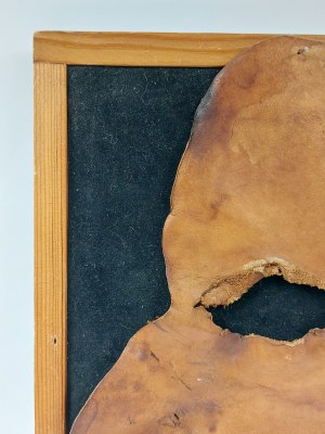 Tadeusz Kobak (1927 - 2015), On - forma artystyczna ze skóry naturalnej