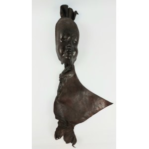 Tadeusz Kobak (1927 - 2015), Forma przestrzenna, skóra naturalna, Kobieta - Masajka?