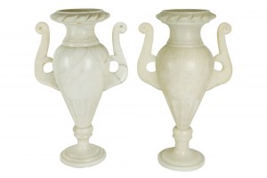 Pár stolních lamp ve tvaru vázy s dvěma držadly z alabastru