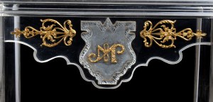 Romeo Tamanti (1940-1997), Przezroczysty stolik kawowy z pleksiglasu ze specjalnie ukształtowanym grambiale i dekoracją z monogramem Maxa Papiri