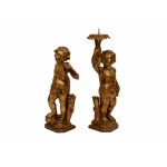 Coppia di angeli portacero in legno dorato e intagliato