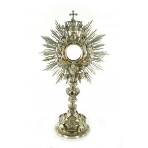 Antico ostensorio da parata in argento sbalzato, cesellato ed in parte dorato. Manifattura romana fine del XVII secolo - inizi del XVIII