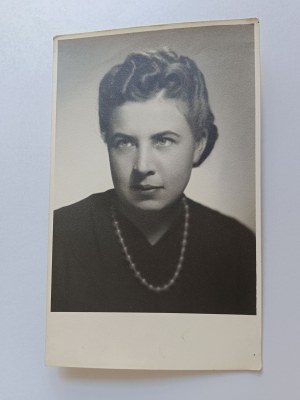 ZDJĘCIE KALISZ, KOBIETA 1950 R