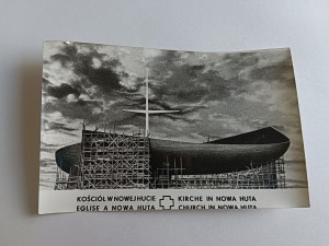 OBRÁZEK CIHLOVÉHO KRAKOVA, NOVÁ HUTA, STAVBA KOSTELA, KNĚZ JÓZEF GORZELANY
