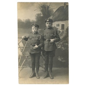 Harcerze 42 Drużyny Harcerskiej, Warszawa 1919 r. Fot. Zachęta, Warszawa (119)