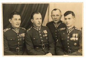Lutsk - Soldiers of the 21st Lancers Regiment, Second Republic (209)