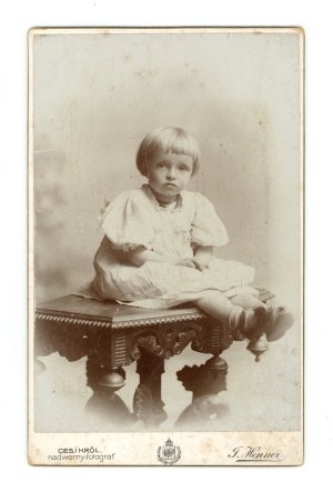 Lviv - Child. Photo by J. Henner. Cabinet (366)