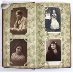 II RP, album fotograficzny rodziny z Warszawy, 75 szt. fotografii (210)