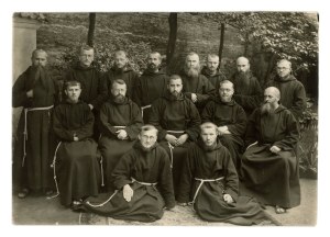 Lublin - Photo by Ludwik Hartwig. Capuchin Order (954)