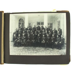 Toruń, album po gen. Florianie Grabczyńskim, dowódcy 8 PAC (839)