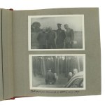 Album foto po gen. Florianie Grabczyńskim, wręczenie sztandaru 8 PAC w Toruniu (840)