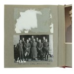 Album foto po gen. Florianie Grabczyńskim, wręczenie sztandaru 8 PAC w Toruniu (840)