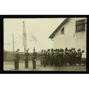 Karwina, Śląsk Cieszyński - fotografia orkiestra górnicza ze sztandarem (884)