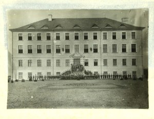 Torun - Photography of the Redemptorist Fathers Gymnasium. II RP (940)