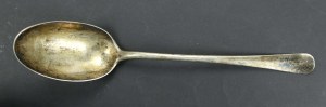19th century platter spoon (438)