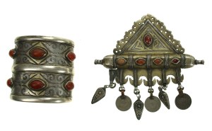 Bracelet and pendant, Caucasus p. 20th c. Silver. Set of 2 pieces. (445)