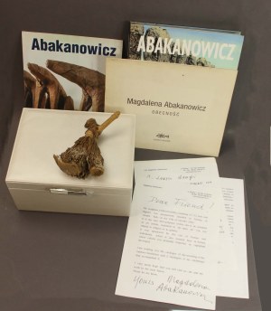 Group of memorabilia related to Magdalena Abakanowicz (1930 - 2017) (639)