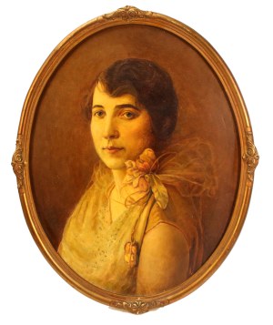 Portrait of a woman in an oval, Poland, 1920s/30s (843)