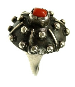 Ring with coral, ORNO (103)