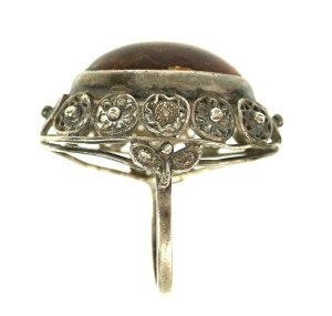 Ring with amber, Cracovian silver sample (126)