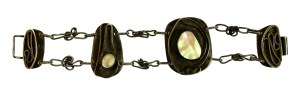 Set of necklace, bracelet and ring with mother of pearl, Olgierd Vetesco (132)