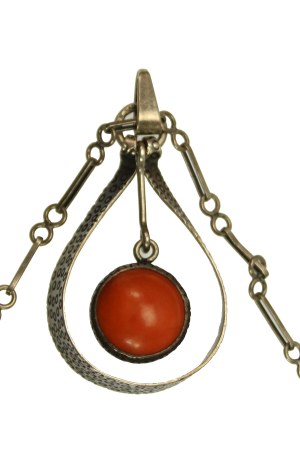 Pendant with coral on chain, ORNO (135)
