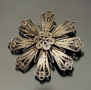 Filigree brooch, Imago Artis (202)