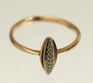 Artistic ring. Gold (219)