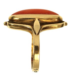 Ring with coral, WARMET. Gold (226)