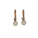 Earrings with pearls, early 20th century.